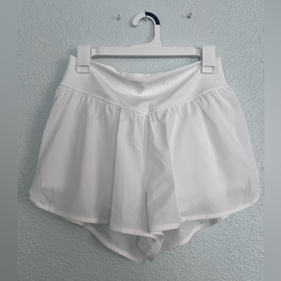 OFFLINE by Aerie Real Me Flowy Short - Picture 1 of 3